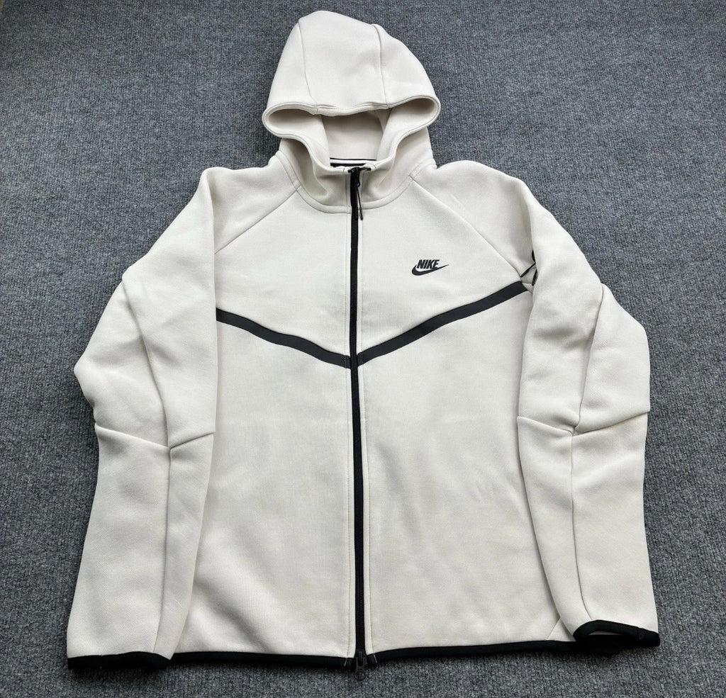 Nike Tech White